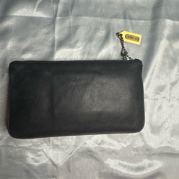 Coach Black and Brown Leather woman’s wallet. - Picture 2 of 6